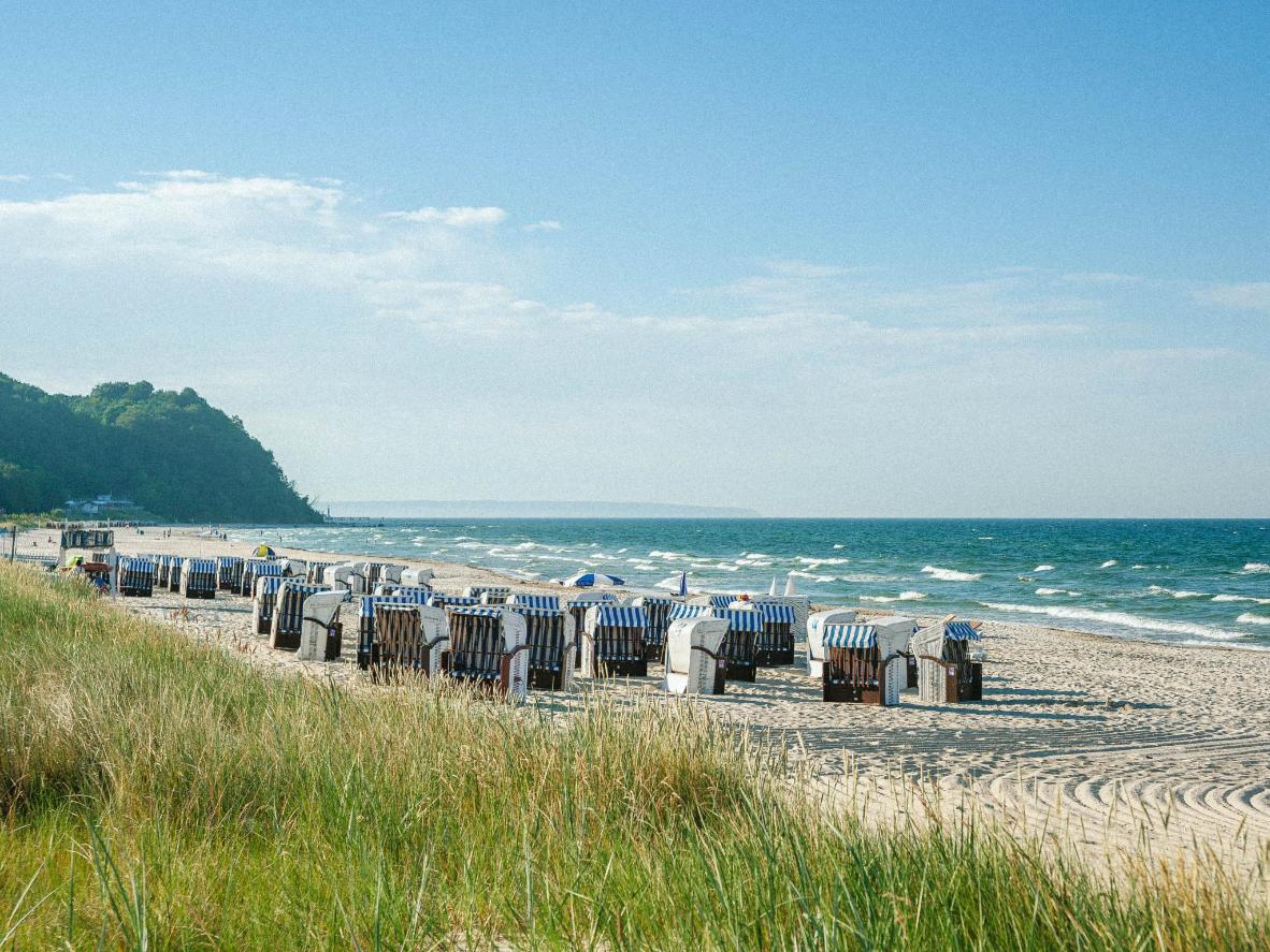 Strandkörbe gehören zur Ostsee wie das Meer und der Sand