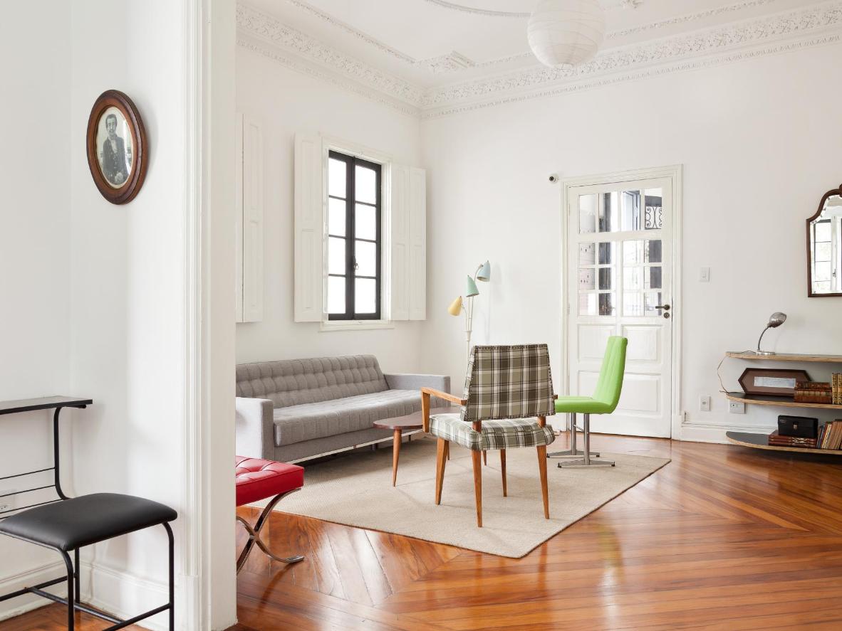 WE Hostel Design’s stately lounge adds a touch of class to your São Paulo visit