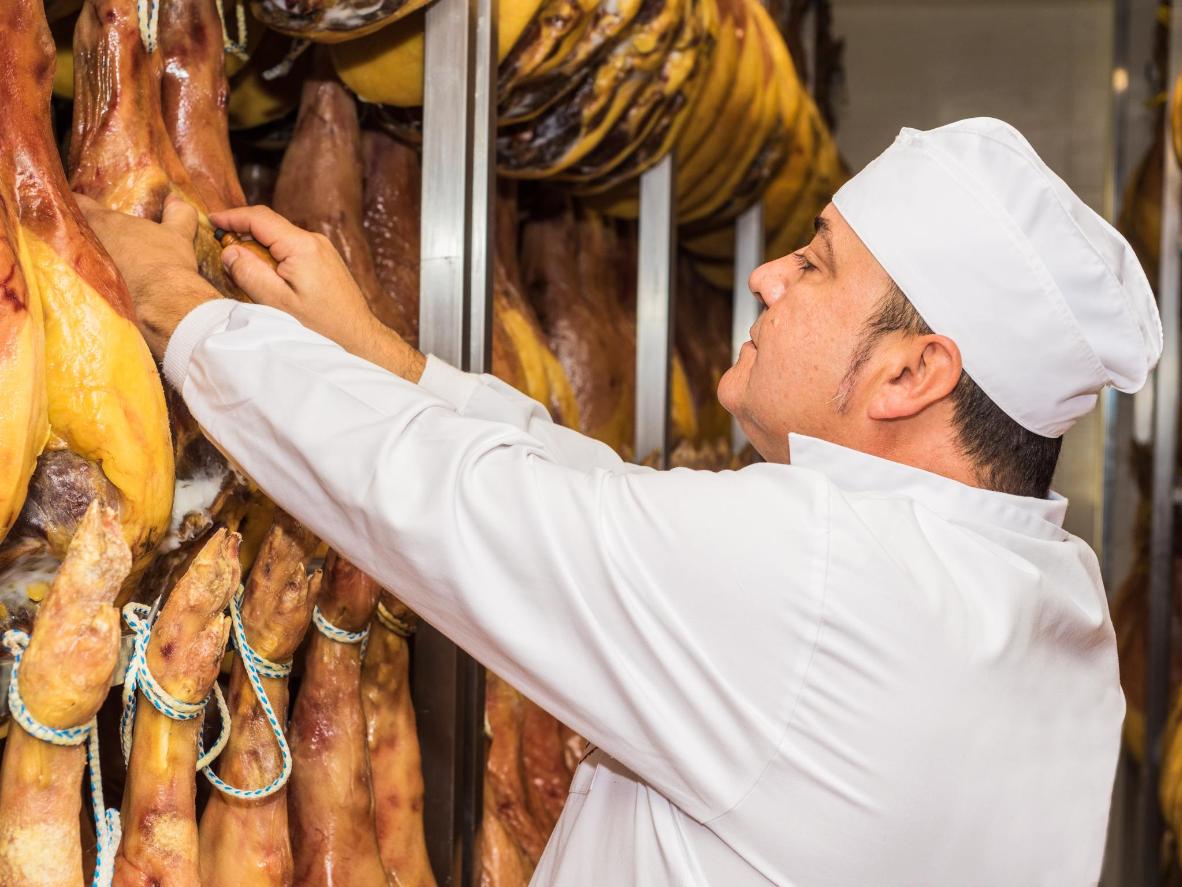 Tradizione, storia e passione sono gli ingredienti segreti del jamón serrano