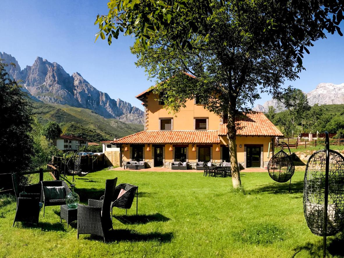 In the shadow of the Picos de Europa, Eigón is traditional on the outside and modern on the inside