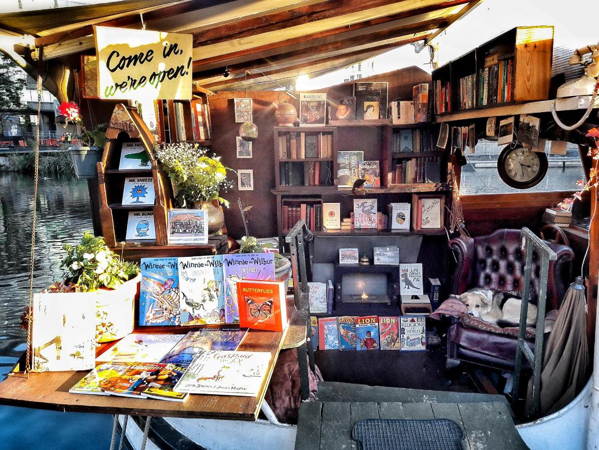Hang around Regent's Canal and you may be lucky enough to spot Word on the Water