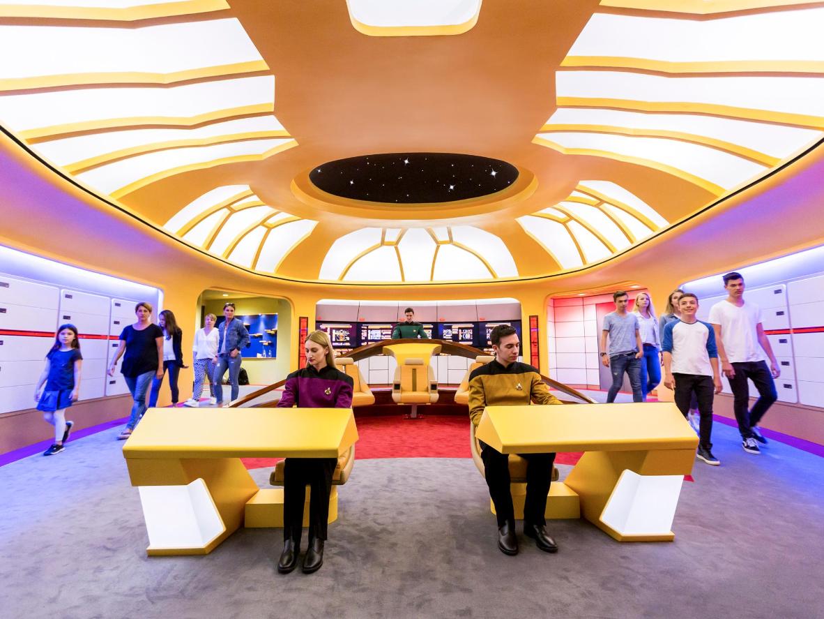 Der Movie Park hat verschiedene Bereiche, die TV- und Kinostars wie Star Trek gewidmet sind