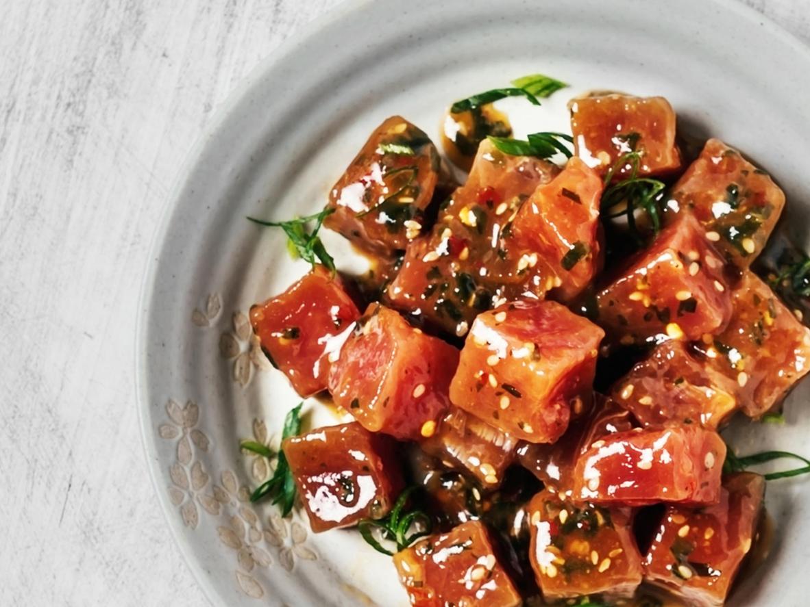 You can find fresh poke at many restaurants and deli counters