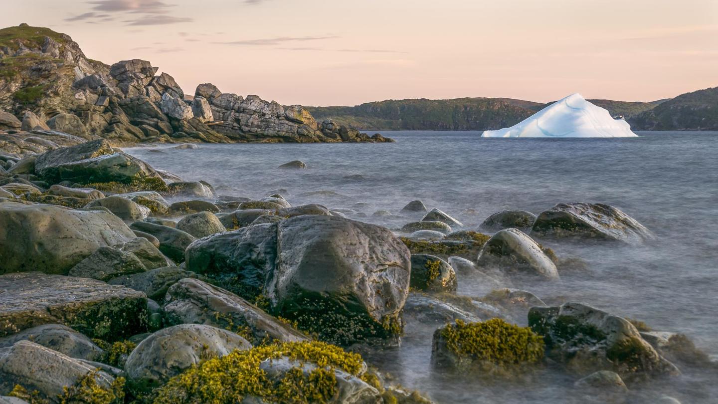 Admire the island from the water – far from the howls of ghosts and demons